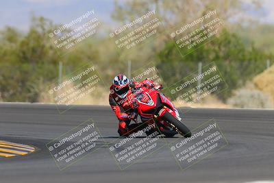 media/Oct-09-2022-SoCal Trackdays (Sun) [[95640aeeb6]]/Turn 3 (930am)/